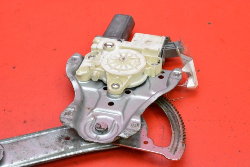 window regulator left front EU 69820-05050 TOYOTA AVENSIS II T25 KOMBI 06-09