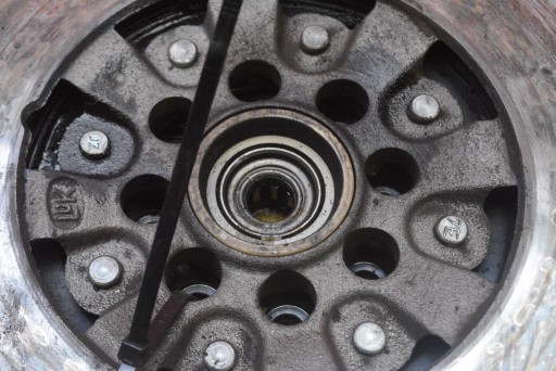 dual mass flywheel A2710301705 MERCEDES C-class W204 1.8 compressor; 156 KM 07