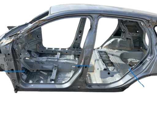 Suzuki SX4 S-Cross bok threshold pillar central left