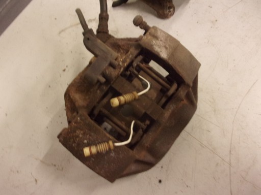 MERCEDES R129 SL 500 calipers HAMULCE front A1294200083 A1294200183