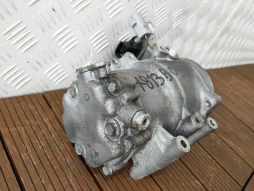 MITSUBISHI OUTLANDER III 16-20 2.4 PHEV compressor of the air conditioning 7813B097 OE