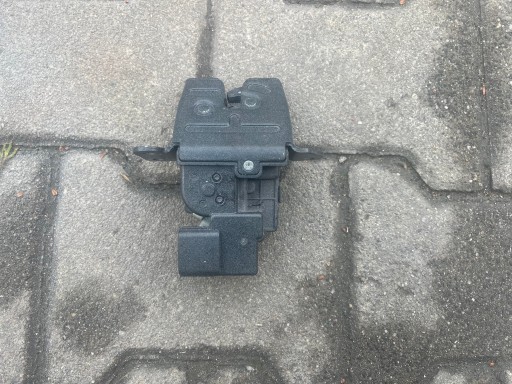 Hyundai I30 II lock bonnet boot