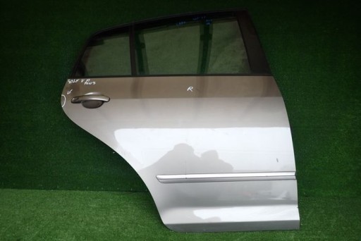 VW GOLF V VI plus dveře pravé zadní záď