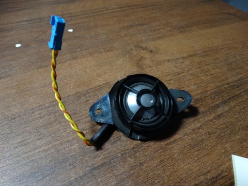 IDEALNY speaker WYSOKOTONOWY BMW E65 E66 1