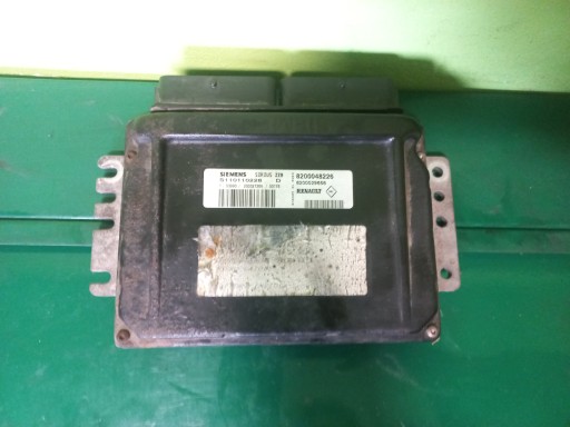 SIMAR-55713-8200048226 - Контролер двигуна renault megane scenic rx4 2.0b 8200048226