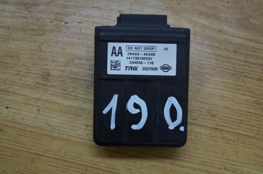 Nissan qashqai ii камера lane assistant 284g3-4ea0b