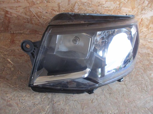 light front front left VW T6 7E1