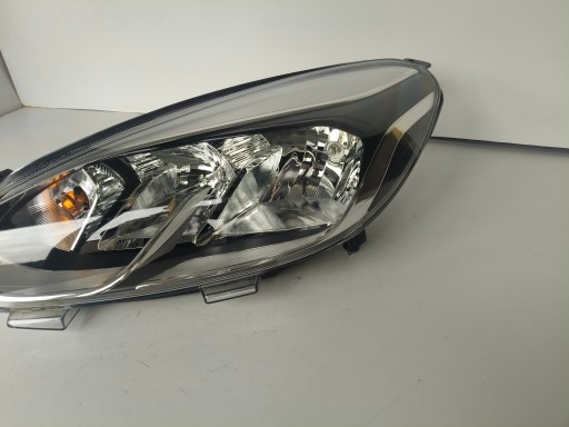 light left REFLEKTOR FORD FIESTA MK8 17