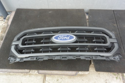 front PREKLADgrill of a bumper FORD F150 20-22 SPORT XLT