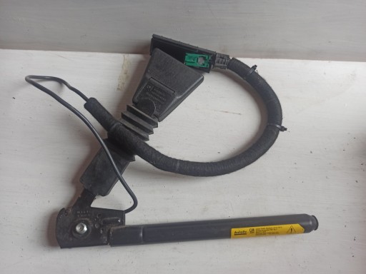 OPEL 24404441 ASTRA G Zapiecie pasow di sicurezza