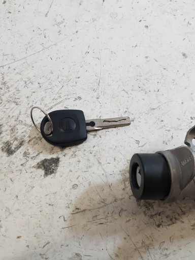 ignition Z KLUCZYKIEM SEAT IBIZA 3