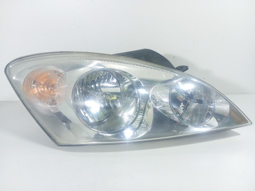 Kia Ceed 06-12 REFLEKTOR right front front light right OE 9210214000