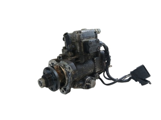 VW GOLF IV BORA 1.9 TDI Einspritzpumpe 038130107D