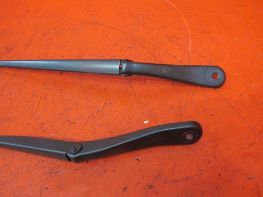 RENAULT CLIO 5 V B7 2019- wiper arm right left front KOMPLET EUROPA