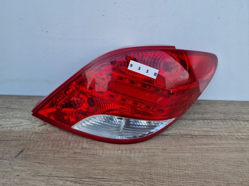 PEUGEOT 207 LIFT HATCHBACK right light rear part LED ORG
