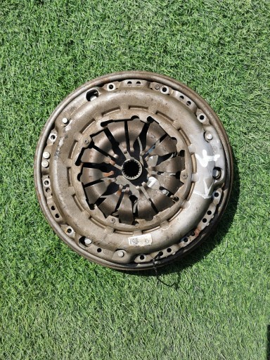 RENAULT KANGOO CITAN W415 clutch KOMPLET wheel flywheel 123108982R 302050