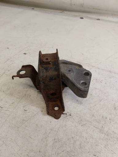 airbag engine mount TOYOTA YARIS and 1.0 VVT-and