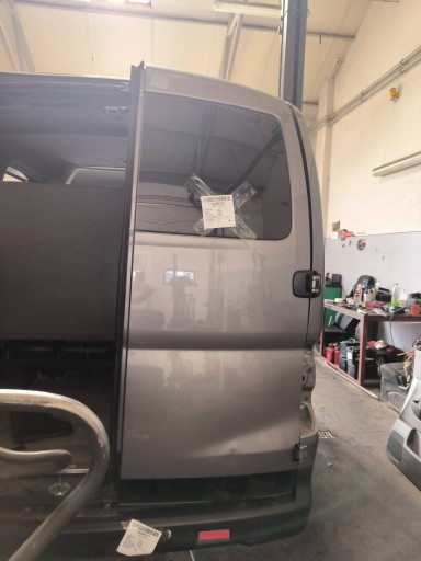 tür rechts heck K51 NISSAN NV 200