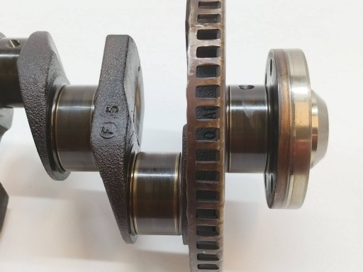 crank 06A1D 1.6 8V VW Volkswagen Golf V (2004-2009)
