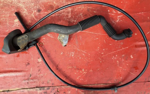 МАСЛОЗАЛИВНА ТРУБКА VOLVO FH12 + БАЙОНЕТ ДЛЯ РІВНЕВОГО МАСЛА (20498258)