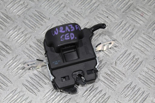 Замок задней двери MERCEDES W213 LIFT