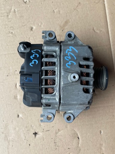 Bmw m5 g30 m8 f90 4.4i v8 генератор 7852129 двигатель s63b44b