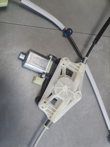 Cupra Formentor window regulator door right front przednich 5FF837462C