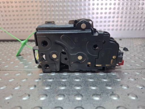 lock door left rear part 7 PIN 7L0839015 SEAT ALTEA GOLF V OCTAVIA II LEON II