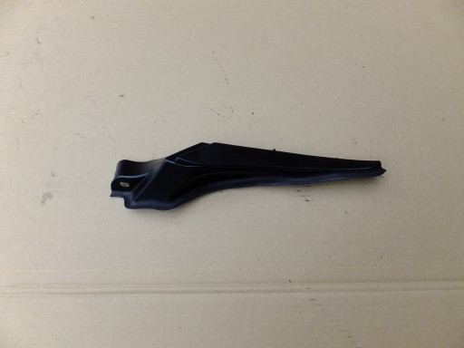 cover corner under the window right renault megane III 2010r 668620007R
