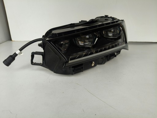 light left REFLEKTOR SKODA SUPERB IV 4 3P 3P0 23- FULL LED