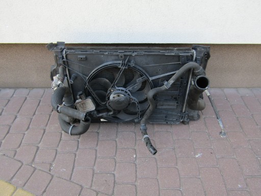 Комплект радиаторов volvo v60 и s60 1.6 tdci 10-17