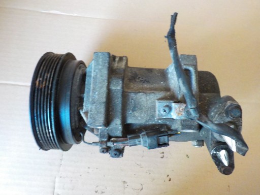 NISSAN JUKE 1.5 DCI original compressor pump of the air conditioning 926003VD0A