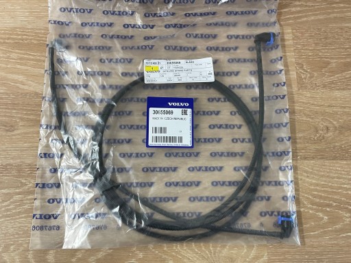 30655069 - VOLVO V70 XC70 S80 дроти омивача лампи