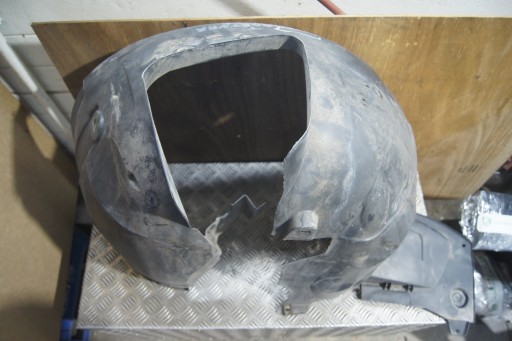 КОЛІСНА АРКА ПЕРЕДНЯ ЛІВА ПАРТНЕР BERLINGO 9680450180