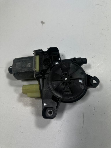 vw_group_777 - Kuga mk3 моторчик заднего правого стекла cm0941000