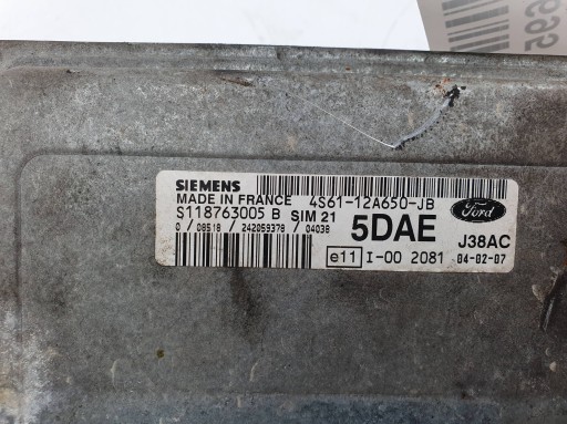 Computer DES MOTORS ECU 4S61-12A650-JB FORD FIESTA MK5