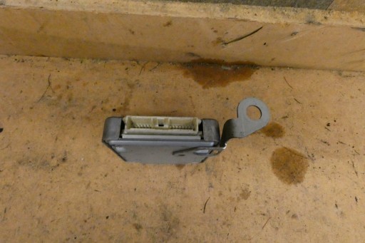 module control unit Toyota RAV4 88150-42021