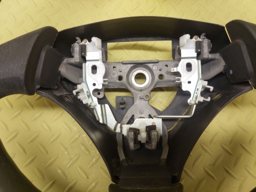 TOYOTA COROLLA VERSO volant