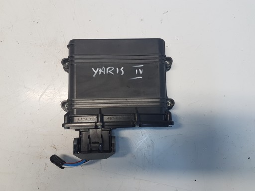 Yaris IV P21 модуль драйвера 89680-k0010