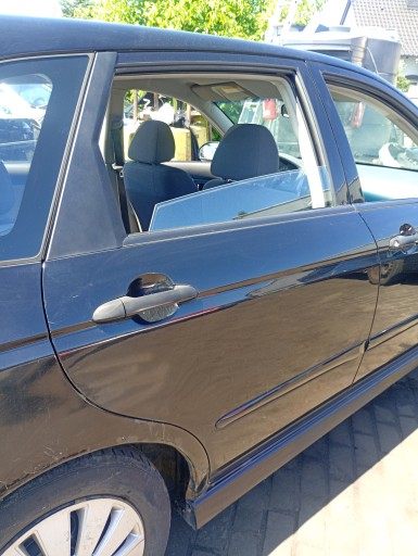 door right rear. rear part Kia CERATO 1 and 04-07 kod lakieru EB