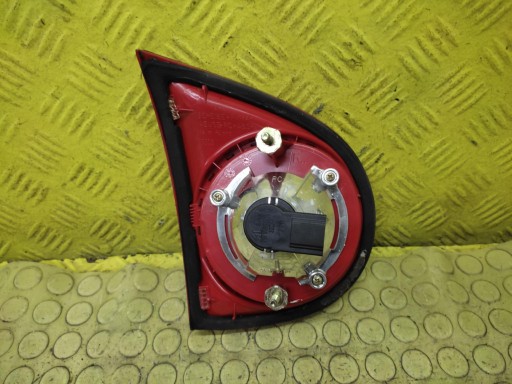 VW GOLF V light right rear part to the bonnet 1K6945094