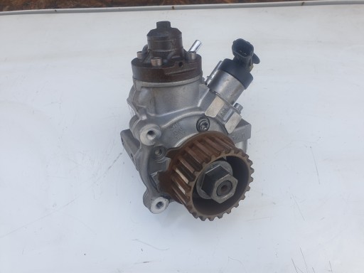 injection pump PEUGEOT CITROEN 1.6HDI 0445010739