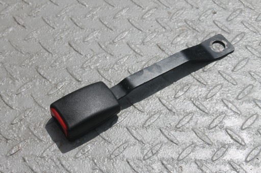 ЗАСТІБКА РЕМЕНЯ ПЕРЕДНЯ ПРАВА GRAND VITARA II 05-14