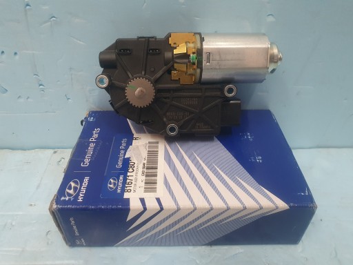 ДВИГАТЕЛЬ ЛЮКА HYUNDAI НОВЫЙ 81671-C8010R