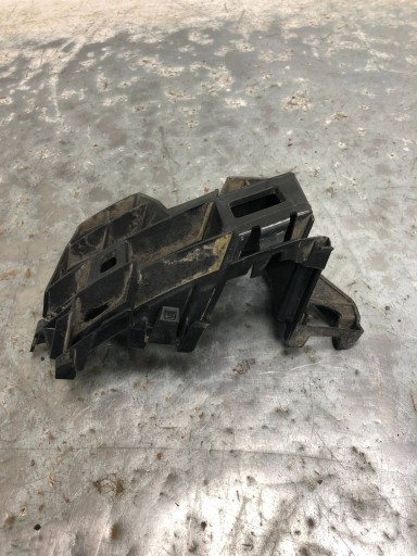bumper bracket right rear part VW PASSAT B8 KOMBI 3G9807484A