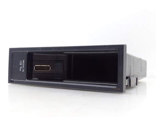 5N0 035 - Інтерфейс читача media-in модуль vw tiguan i 1 5n 5n0035728g