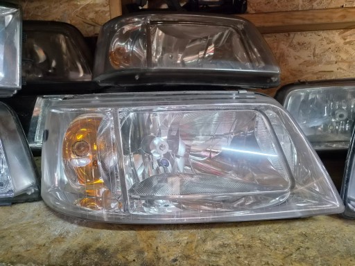 VW T5 Feux phare Avant Gauche + Droit