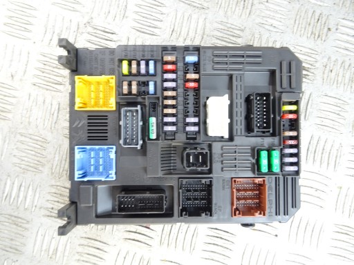 PEUGEOT 3008 II Computer Bedienteil Kasten MIDUL BSI 9819855180