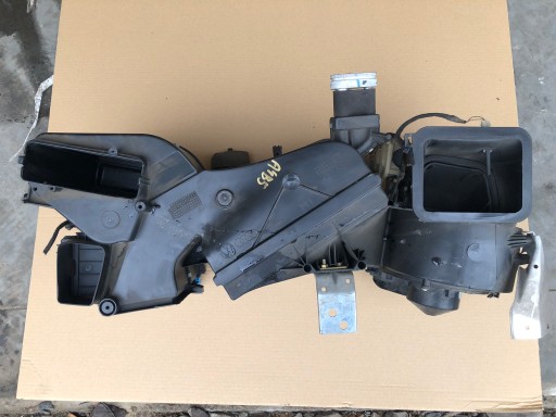 8D1820021 - AUDI A4 B5 нагреватель вентилятор