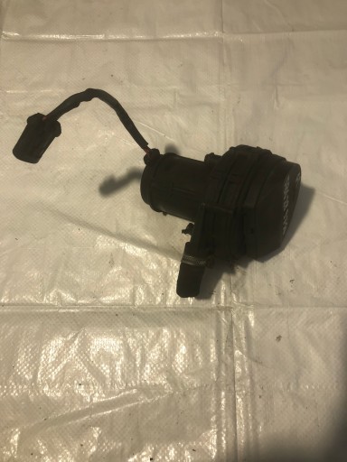 586289754 - Повітряний насос MASERATI GRANTURISMO